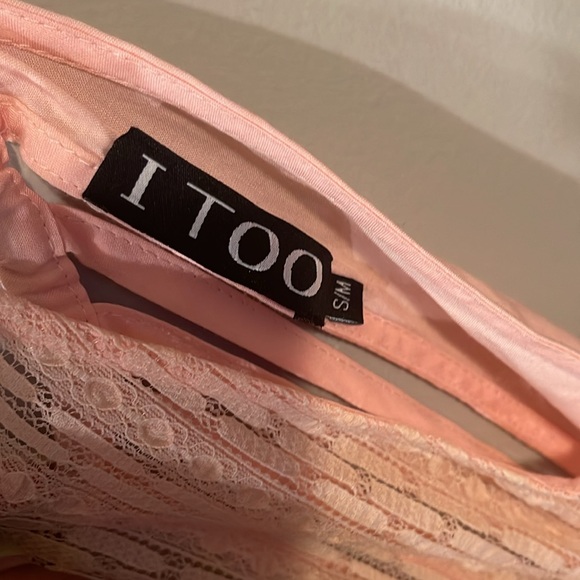 Peach Mesh Top with chain details - Picture 3 of 3